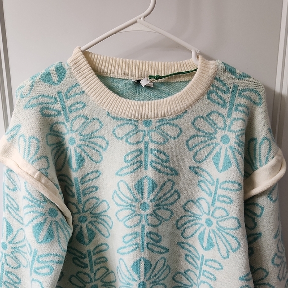NWT Voy Blue Floral Sweater - S - Picture 2 of 7